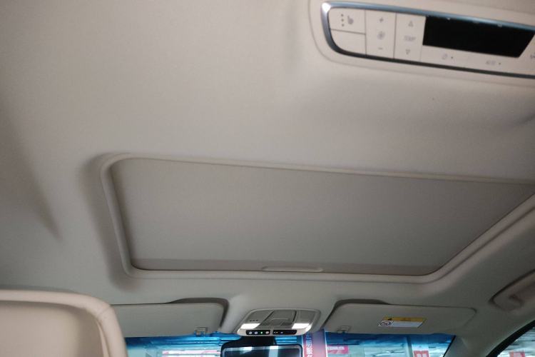 Used Buick GL8 2023 ES Lu Zun Deluxe Model
