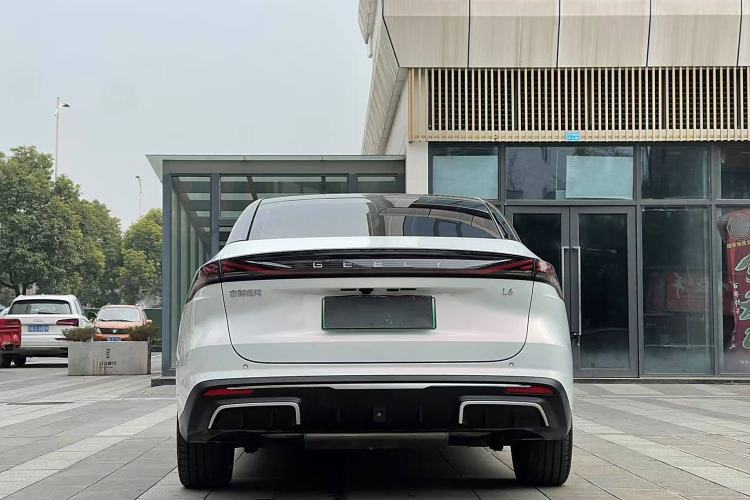 Used  L6 2023 125km Starship
