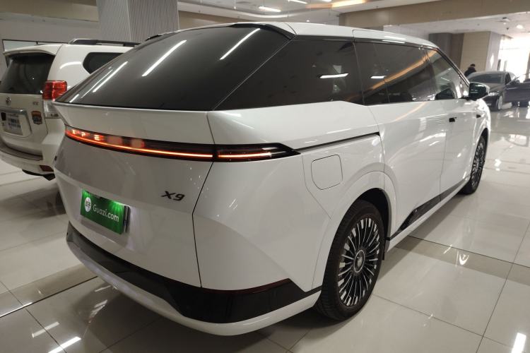 Used XPeng X9 2025 740 Ultra-Long Range Max