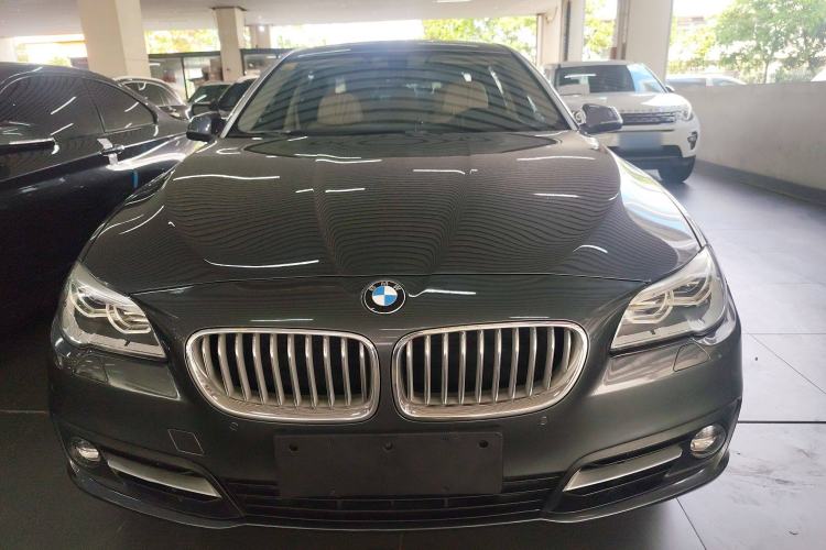 Used BMW 5 Series 2015 535Li Leading Model
