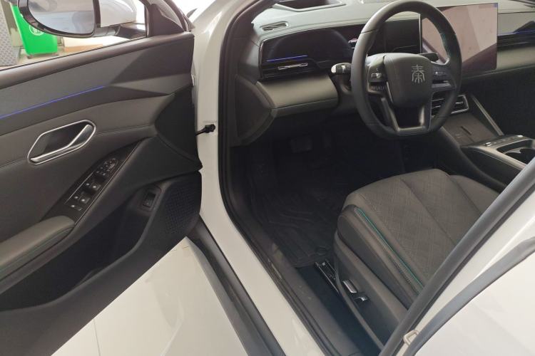 Used BYD Qin L 2025 EV 545KM Cloud Suspension Edition
