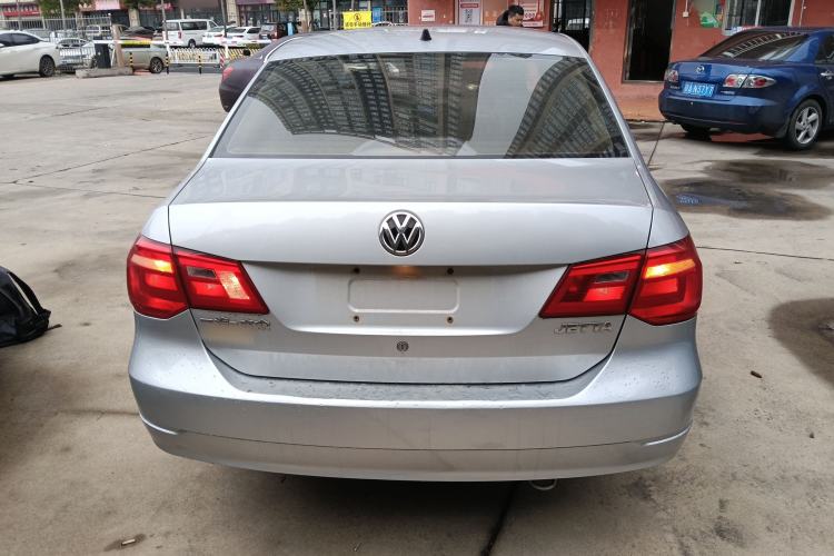 Used Volkswagen Jetta 2015 1.6L Manual Fashion Edition