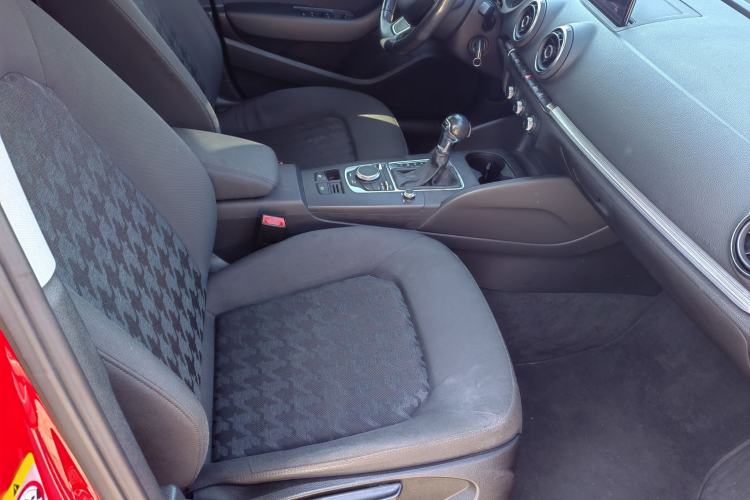 Used Audi A3 2014 Limousine 35 TFSI Automatic Fashion Model
