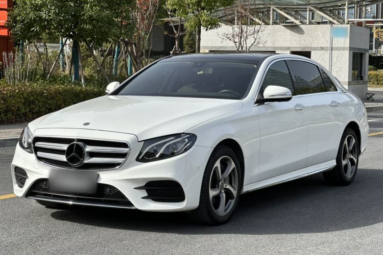 Used Mercedes-Benz E-Class 2019 E 300 L Sporty and Stylish Model
