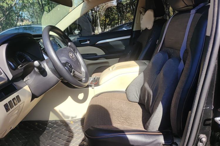 Used Toyota Highlander 2018 2.0T Two-Wheel Drive Elite Edition 7 Seats Emission Standard China V