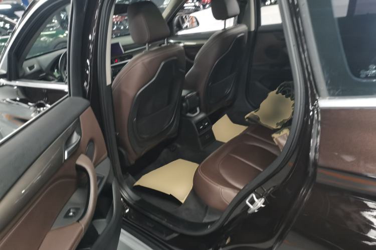 Used BMW X1 2019 xDrive20Li Luxury Model
