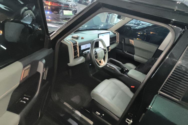 Used  03 2024 472km Four-Wheel Drive Long-Range Version
