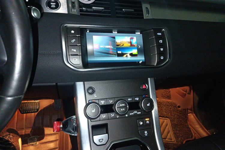 Used Land Rover Range Rover Evoque 2017 2.0T SE Smart Glow Edition
