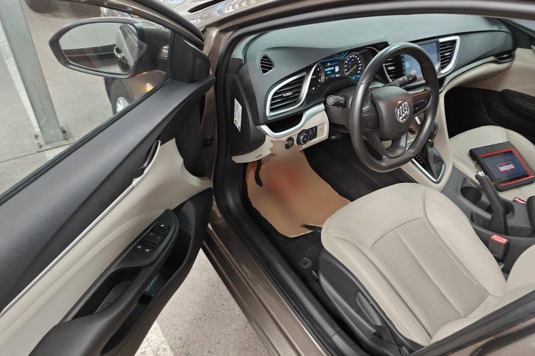 Used Buick GT 2017 15N Automatic Elite Version
