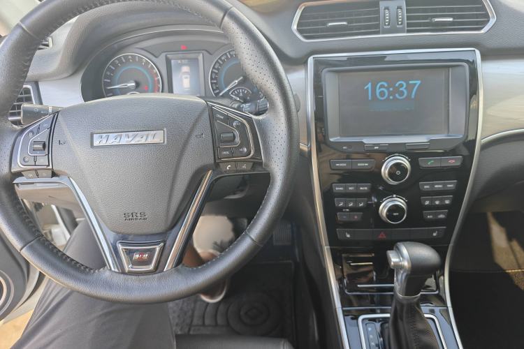 Used Haval H2 2017 Red-Label 1.5T Automatic Two-Wheel Drive Elite Model
