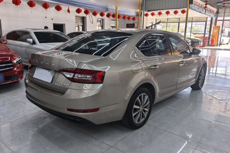 Used Skoda Octavia 2019 1.5L Automatic SmartDrive Comfort Edition China VI Standard
