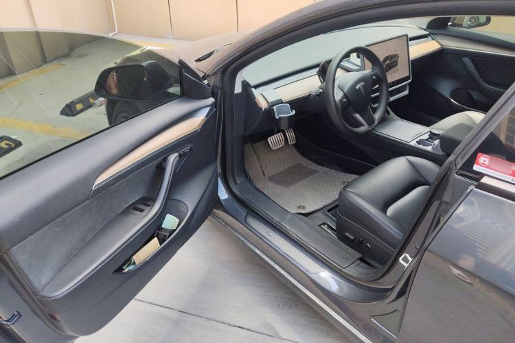 Used Tesla Model 3 2021 Revised Version II – Performance High-Performance All-Wheel-Drive Edition
