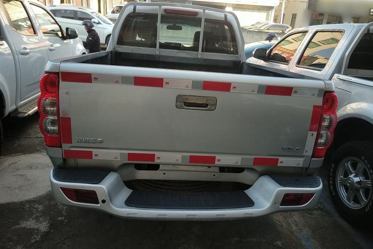 Used Great Wall Wingle 5 2017 2.0T European-spec Diesel Two-Wheel-Drive Entry-Level Big Double-Cab GW4D20D