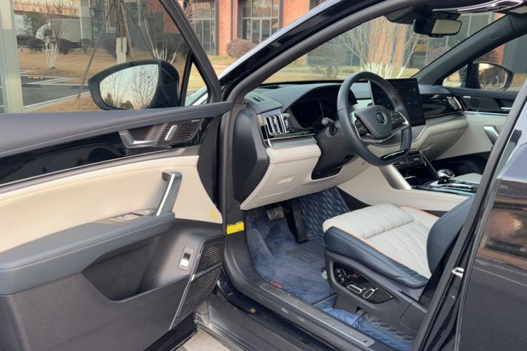 Used BYD Tang New Energy 2022 EV 730KM Luxury Model