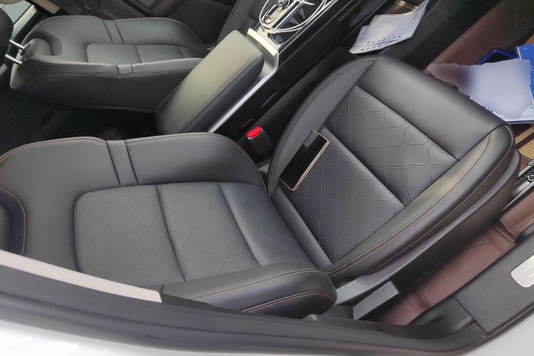 Used Haval DARGO 2022 2.0T DCT Two-Wheel Drive Huazhong Hound Edition
