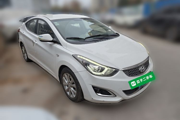 Used Hyundai Elantra (5th Generation / Langdong) 2016 1.6L Automatic Smart Version
