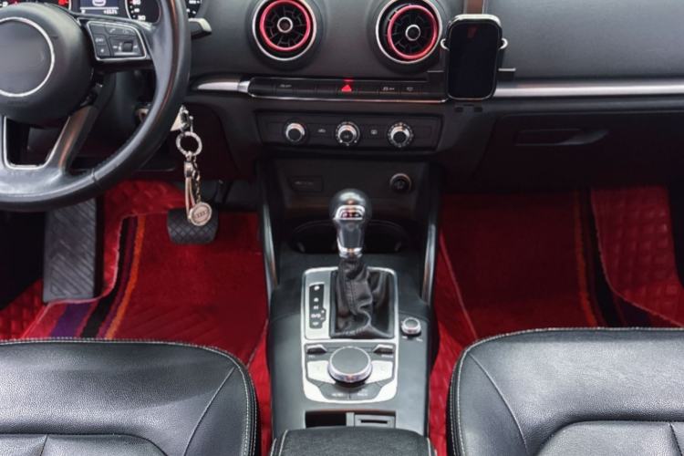 Used Audi A3 2018 30th Anniversary Edition Sportback 35 TFSI Ambition Model
