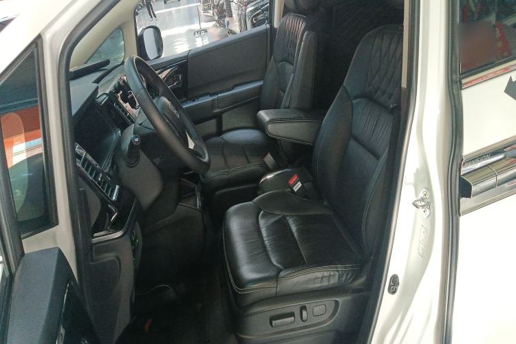 Used Honda Elysion 2019 2.0L Hybrid Supreme Edition
