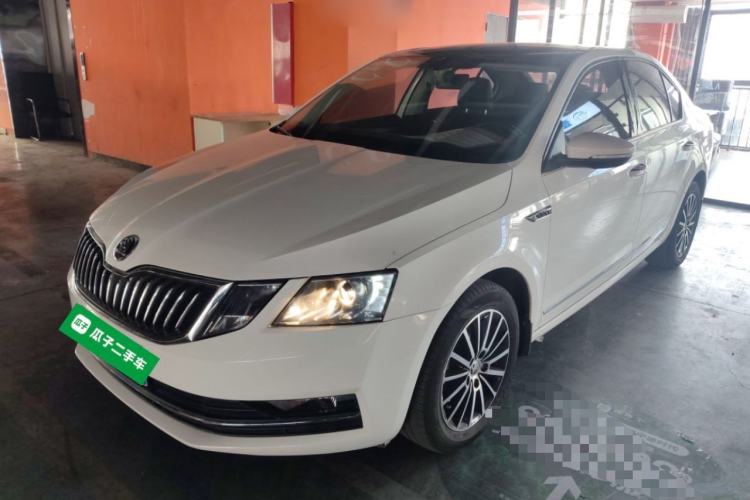 Used Skoda Octavia 2018 1.6L Automatic Luxury Edition
