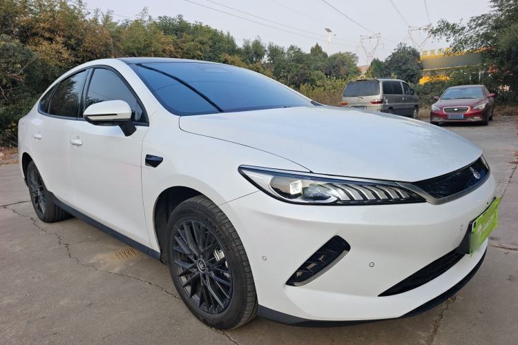 Used BYD Qin PLUS 2025 EV Smart Drive Edition 420KM Leading Model