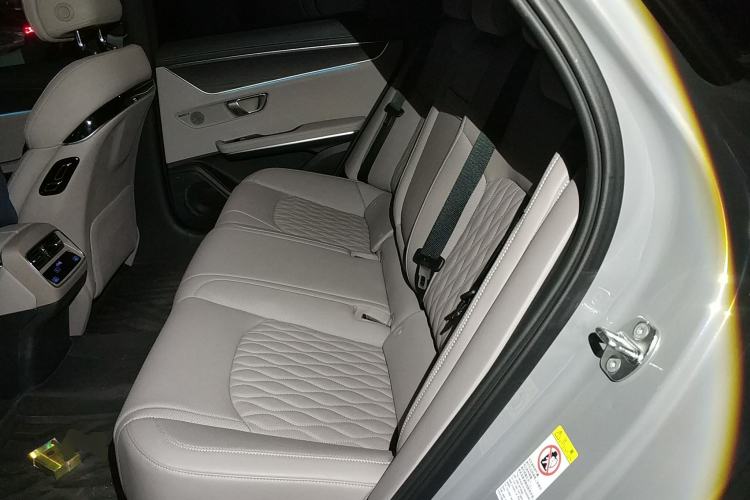 Used BYD Han 2025 EV with 701 km of Laser Radar-Enabled Intelligent Driving