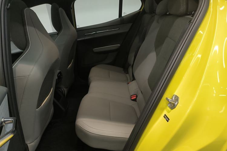 Used Volvo EX30 2025 Rear-Drive Long-Range Version Ultra