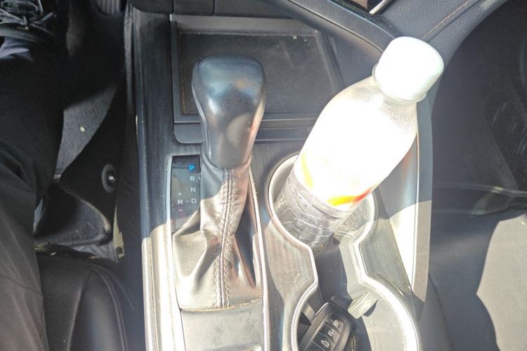 Used Toyota Camry 2023 2.0G Luxury Edition
