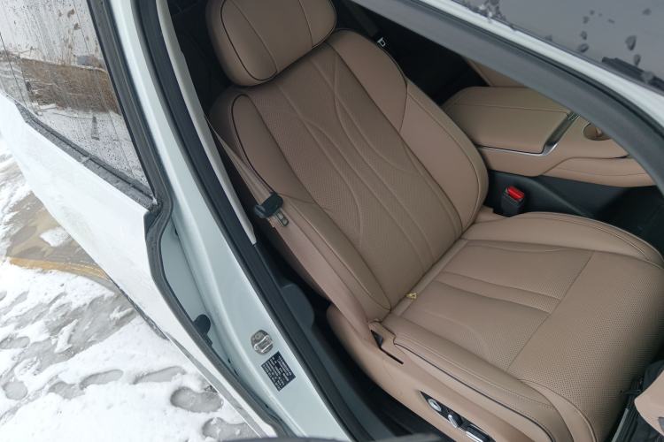 Used XPeng X9 2025 650 Long-Range Max
