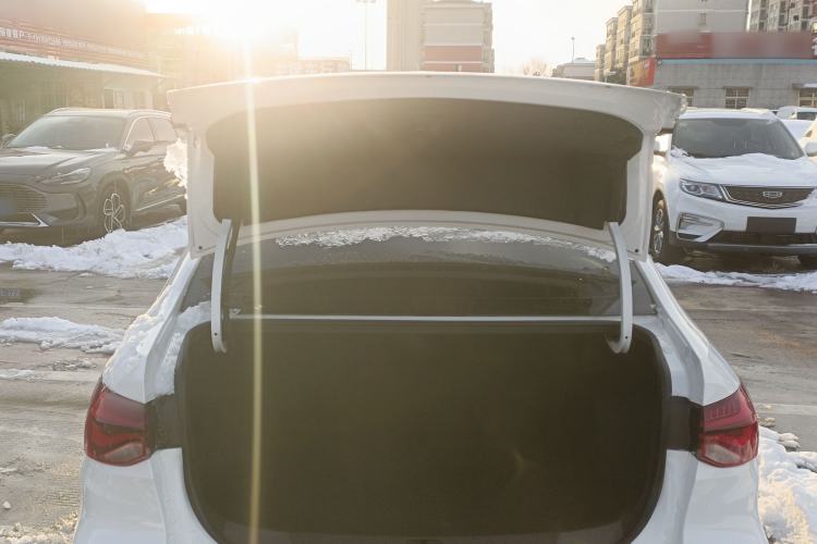 Used Chevrolet Monza 2019 Redline 320T Dual-Clutch Joyful Edition China VI Standard
