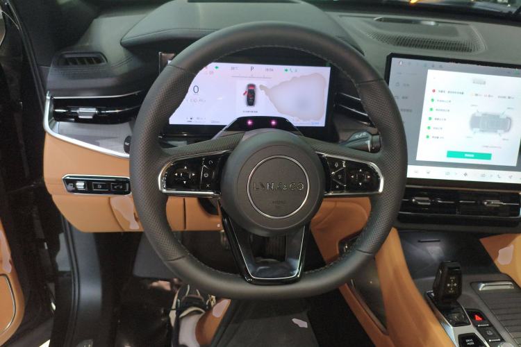 Used Lynk & Co 09 EM-P 2025 2.0TD EM-P Four-Wheel Drive Max Five Seats
