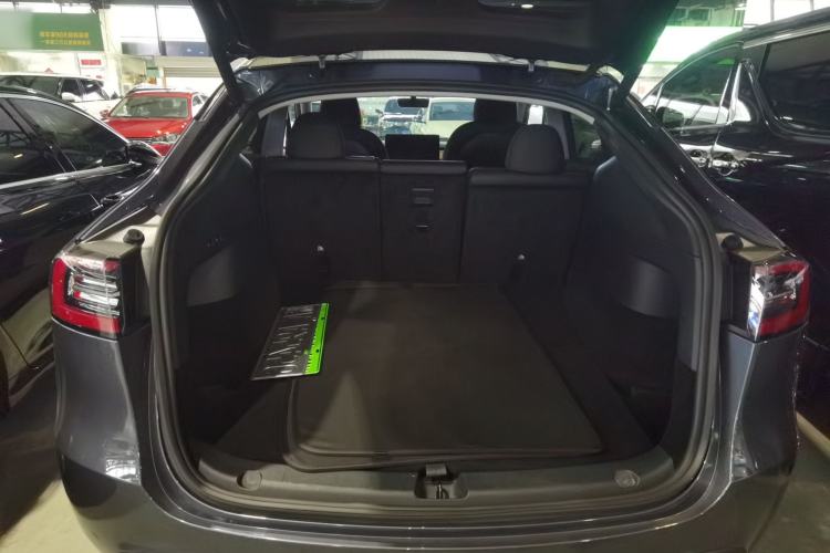 Used Tesla Model Y 2021 Long-Range All-Wheel-Drive Version