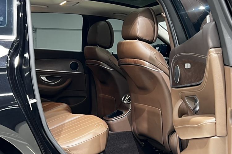 Used Mercedes-Benz E-Class 2021 E 260 L 4MATIC
