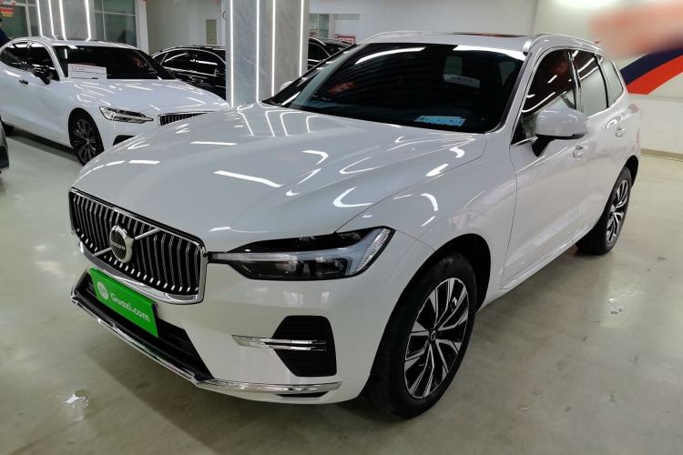 Used Volvo XC60 2023 B5 4x4 Smart Luxury Edition