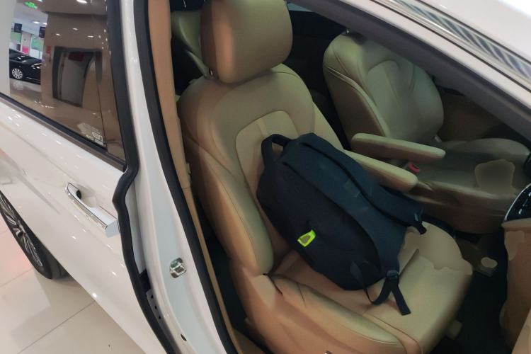 Used Buick GL8 2020 ES Land Cruiser 653T Luxury Model