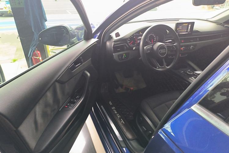 Used Audi A4L 2019 40 TFSI Ambition China VI