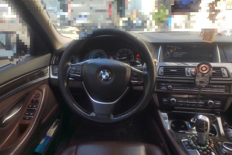 Used BMW 5 Series 2014 525Li Luxury Design Package
