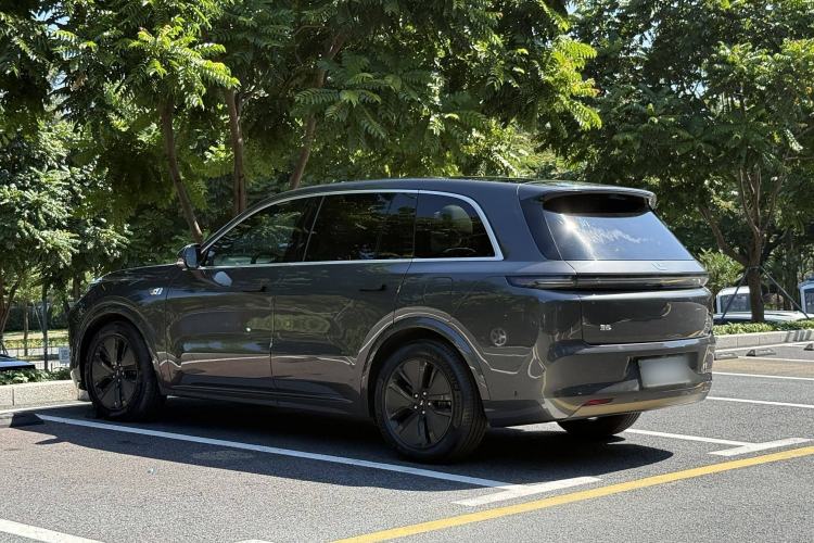 Used Li Auto L8 2024 PRO Model
