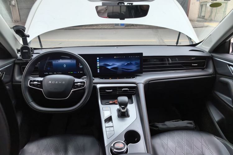 Used Roewe D5X DMH 2024 135 Luxury Edition
