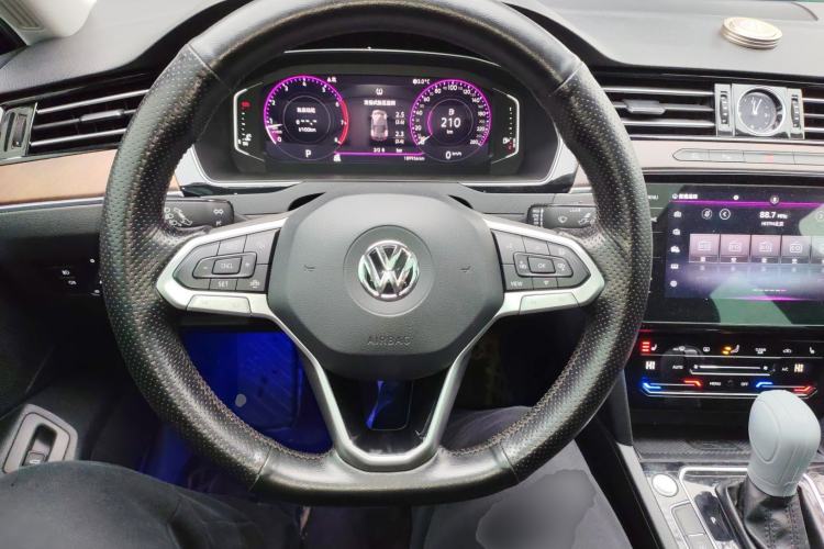 Used Volkswagen Magotan 2020 330TSI DSG Luxury Edition
