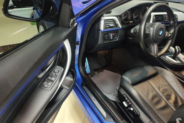 Used BMW 3 Series 2019 320i M Sport Package
