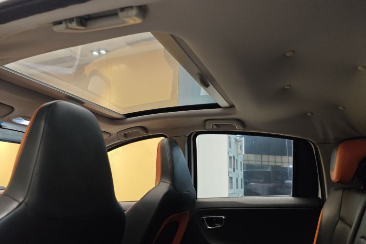 TDK.VehicleDetails.img