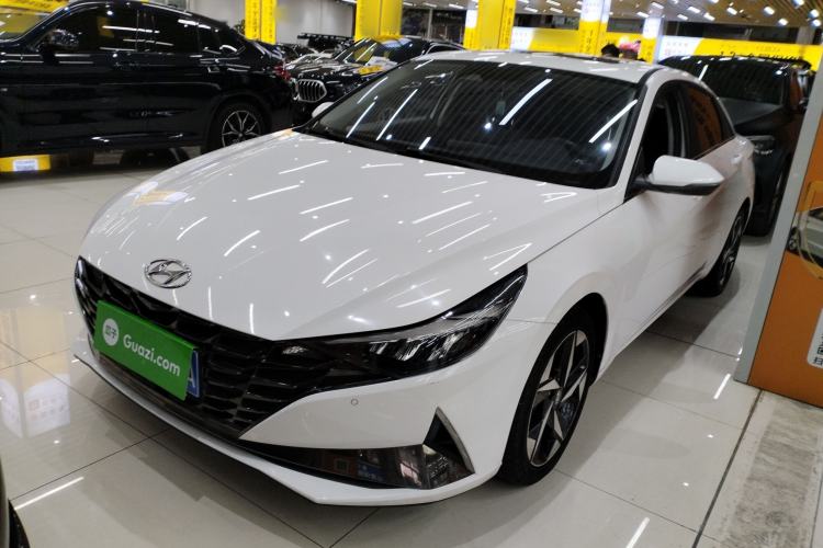 Used Hyundai Elantra 2021 1.5L CVT LUX Prestige Edition