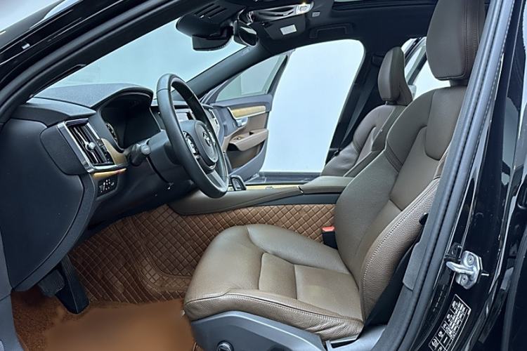 Used Volvo S90 2021 B5 Zhiyi Luxury Edition
