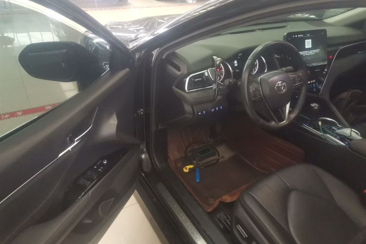 Used Toyota Camry 2021 2.0G Luxury Edition