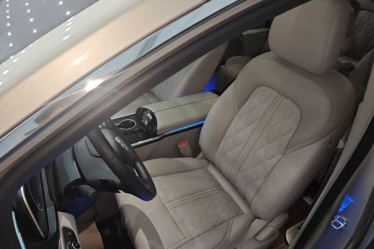 Used Buick GL8 2023 ES Lu Zun Comfort Model
