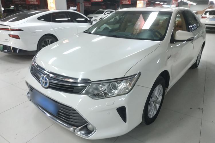 Used Toyota Camry 2015 Dual-Engine 2.5 HG Luxury Navigation Edition
