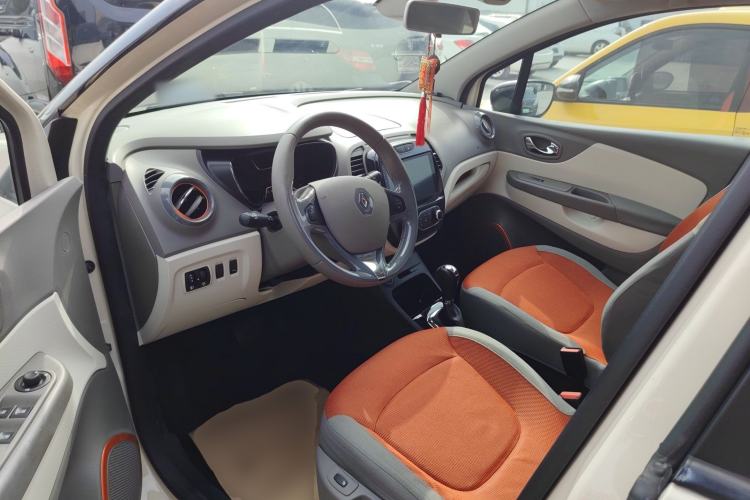 Used Renault Captur 2015 1.2T Automatic Comfort First Edition
