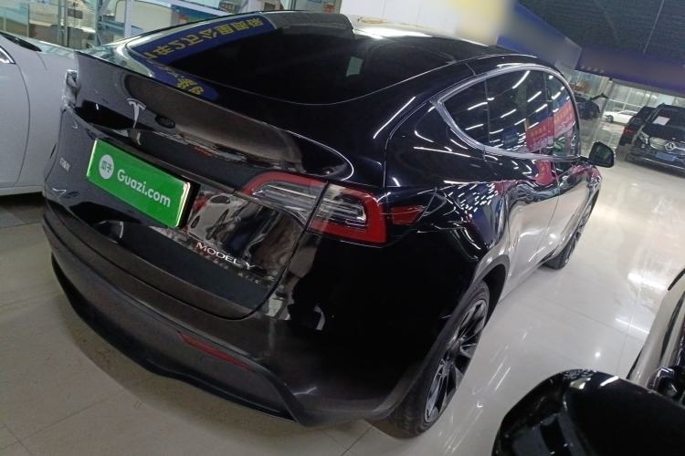 Used Tesla Model Y 2021 Long-Range All-Wheel-Drive Version 3D7