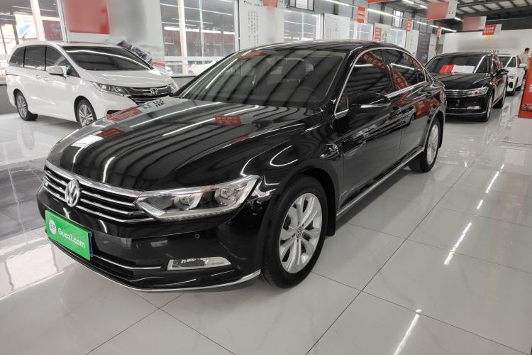 Used Volkswagen Magotan 2018 330TSI DSG Luxury Model
