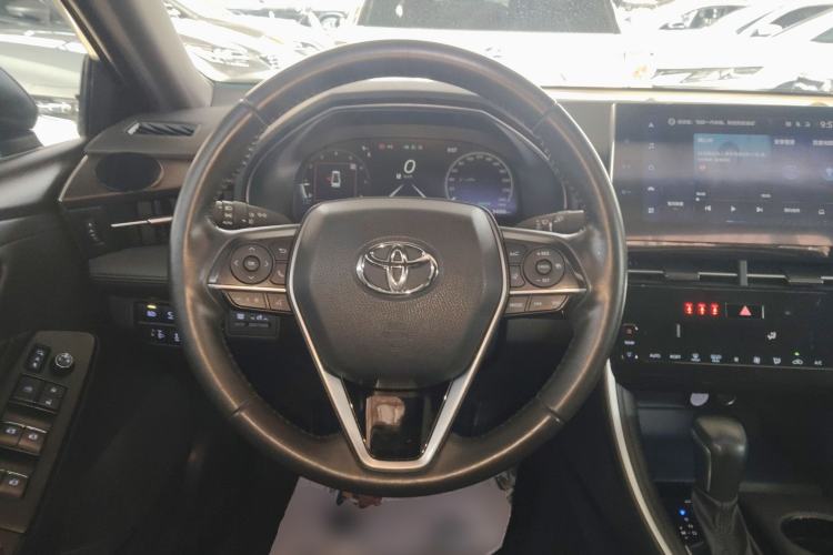 Used Toyota Avalon 2022 2.0L XLE Premium Edition
